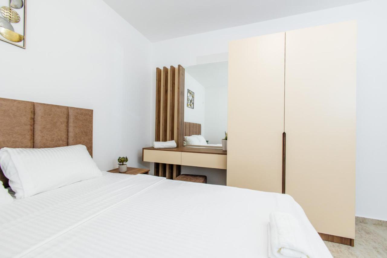 Lira Apartment