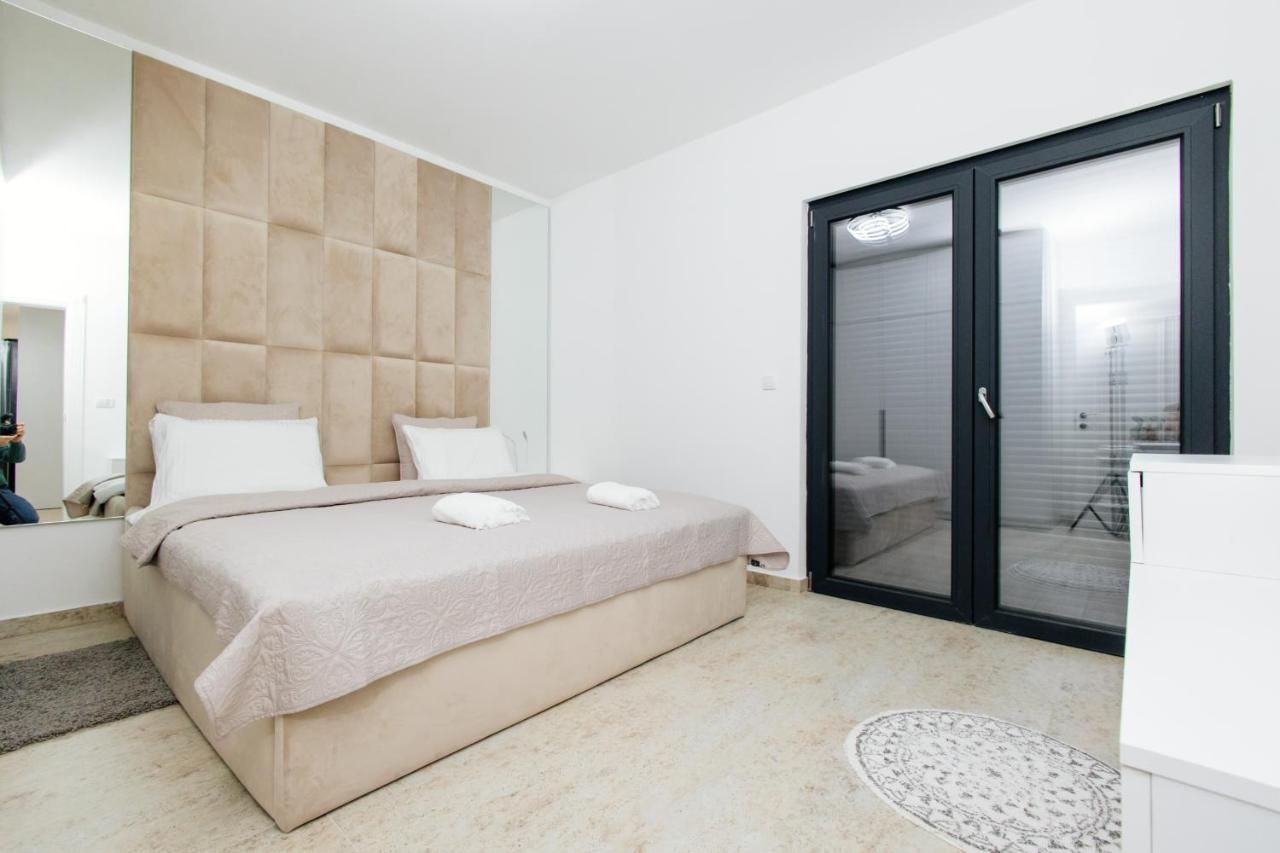 Apartment Lira Donji Stoj