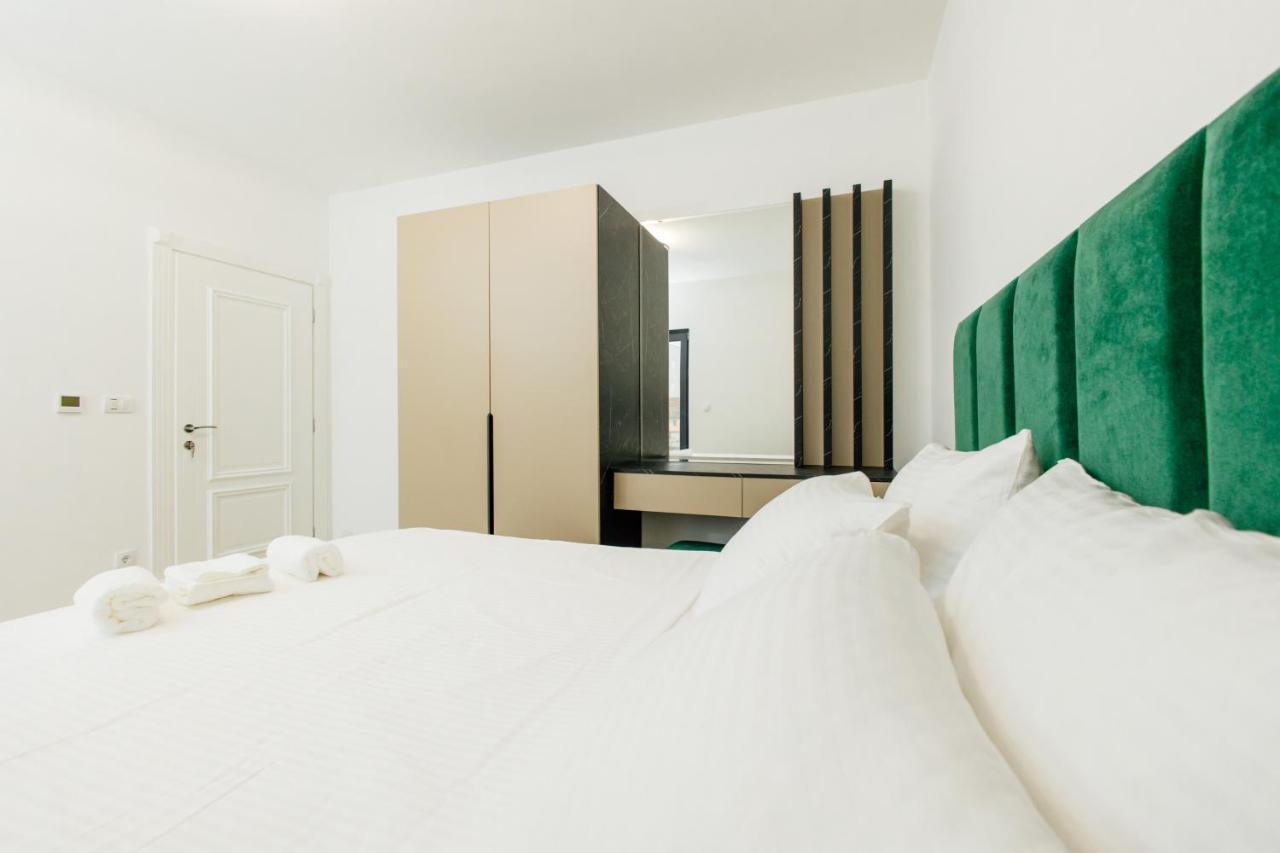 Lira Apartment