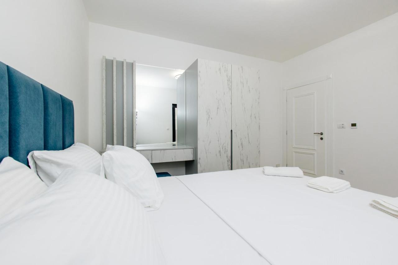 Apartment Lira